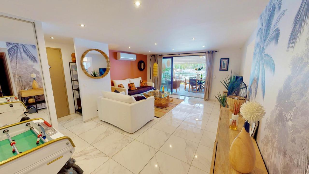 Marina, Spa & Sun - 2 Bedrooms - Luxury Apartment Anse Marcel エクステリア 写真