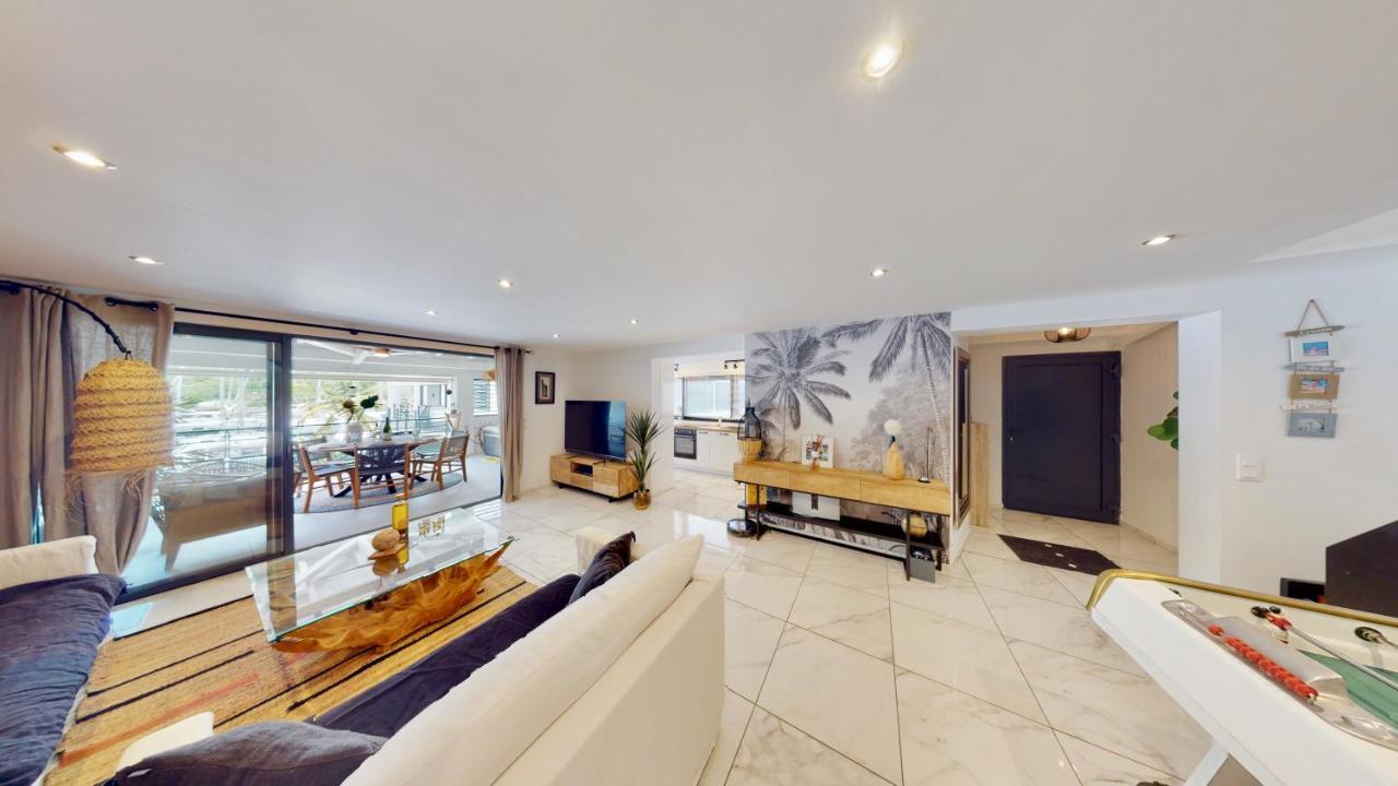 Marina, Spa & Sun - 2 Bedrooms - Luxury Apartment Anse Marcel エクステリア 写真